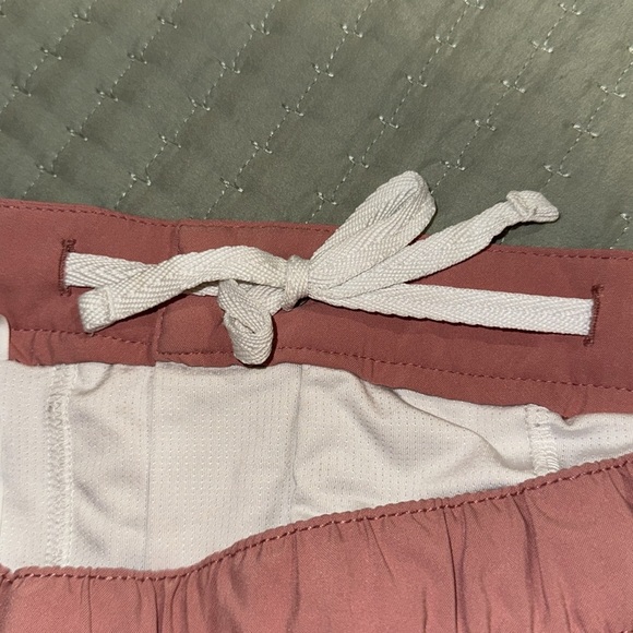 Abercrombie & Fitch men’s Mauve Bermuda Pocket Lightweight Inside Lining size M - Picture 10 of 15